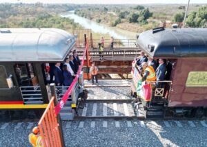 Inauguran-Gobernador-AVA-y-CLC-2.o-Puente-Ferroviario-Internacional-en-NLD-1-750x536