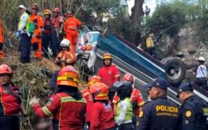 desbarranca-camion-guatemala-10022025