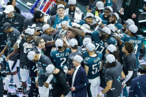 eagles-ganan-su-segundo-super-bowl-y-niegan-tricampeonato-a-los-chiefs-13