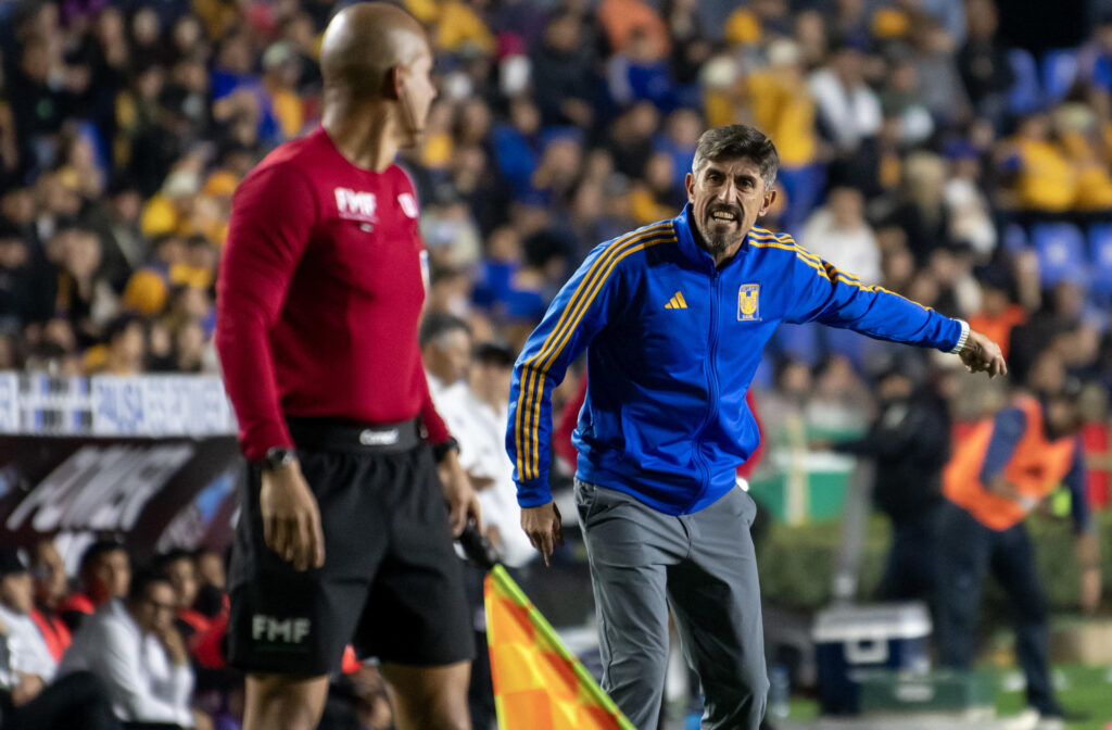 Veljko Paunovic formará a los titulares de Tigres para remontar la serie ante el Estelí