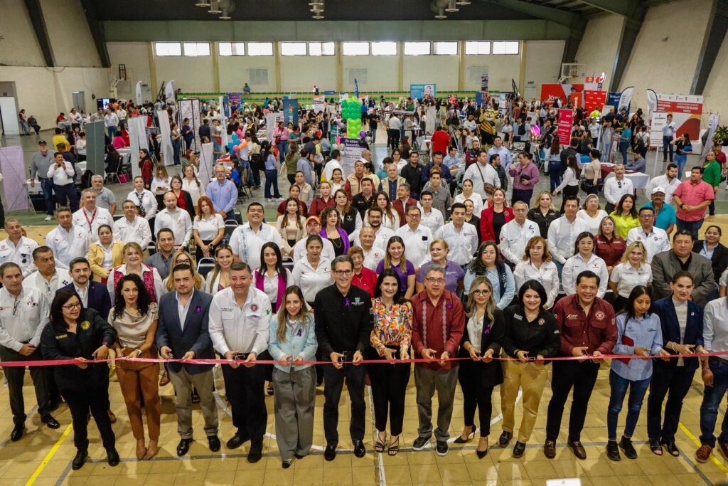 11-mar-Z-1-Un-exito-Feria-Nacional-del-Empleo-para-Mujeres