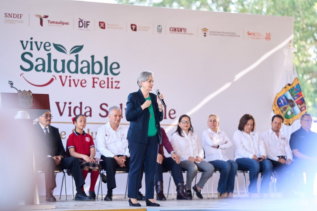 13-mar-E-1-Participa-DIF-Tamaulipas-con-el-registro-de-peso-y-talla-durante-Jornadas-de-Salud-Escolar