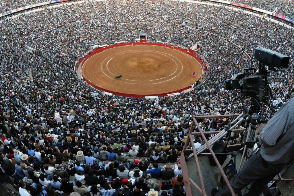 plaza-mexico-toros