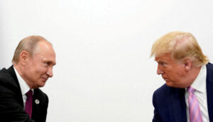 trump-llama-dictador-zelenski-ucrania-rusia-putin-4-19022025-700x403