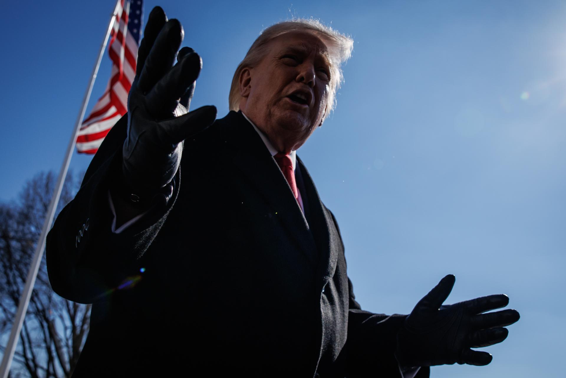 US President Trump departs White House for military visit and weekend trip